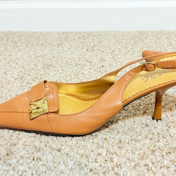 Elegant Tan Slingback Heels - Picture 7 of 9